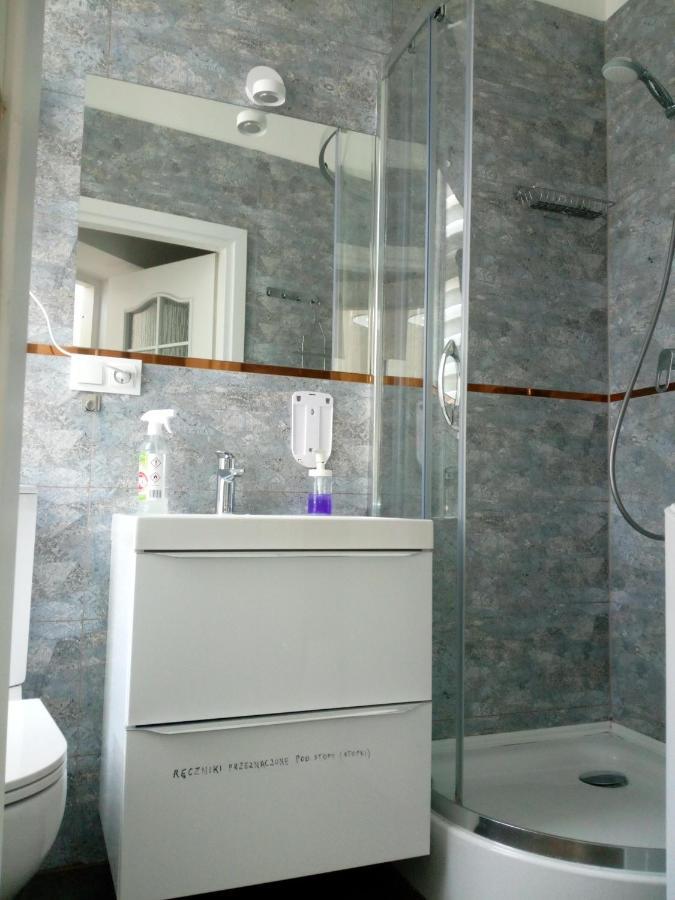 Hostel Tulip - Pokoj Nr 8 Ze Wspolna Lazienka I Kuchnia Szczecin Eksteriør bilde
